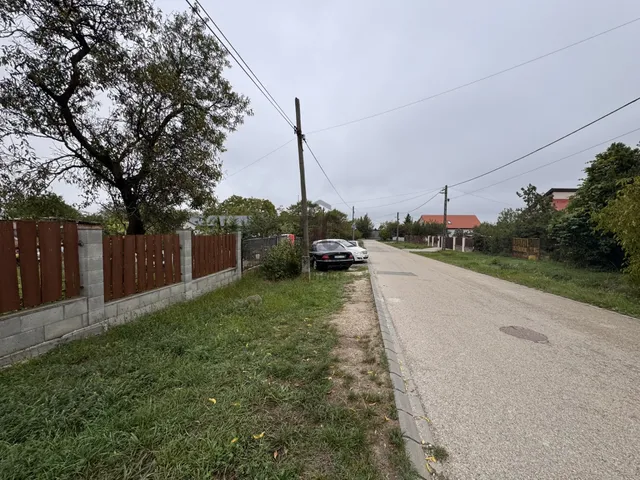 Eladó telek Törökbálint 681 nm