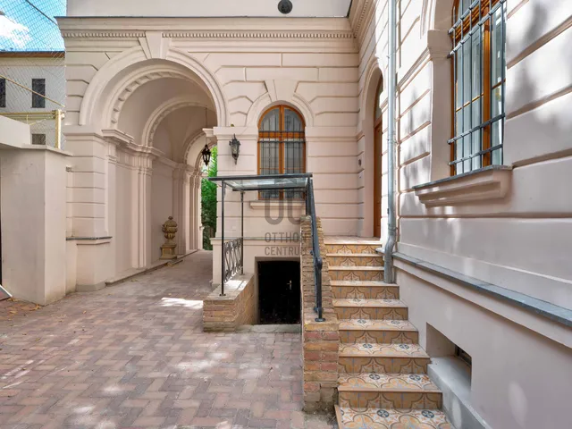Kiadó kereskedelmi és ipari ingatlan Budapest VI. kerület 162 nm