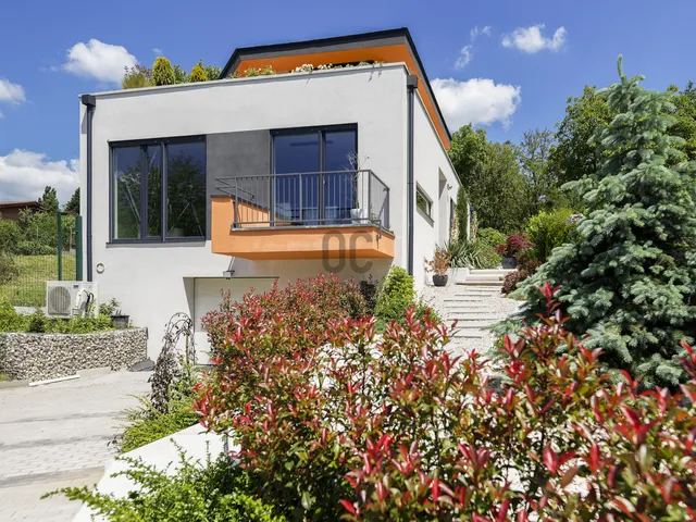 Eladó ház Budapest III. kerület, Ürömhegy 235 nm