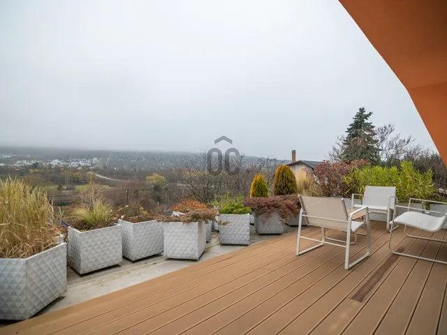 Eladó ház Budapest III. kerület, Ürömhegy 171 nm