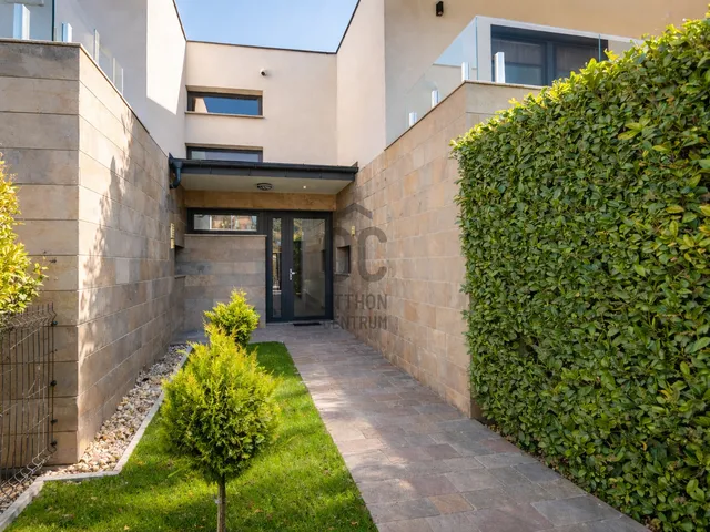 Eladó lakás Budapest III. kerület 103 nm