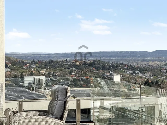 Eladó lakás Budapest III. kerület 103 nm