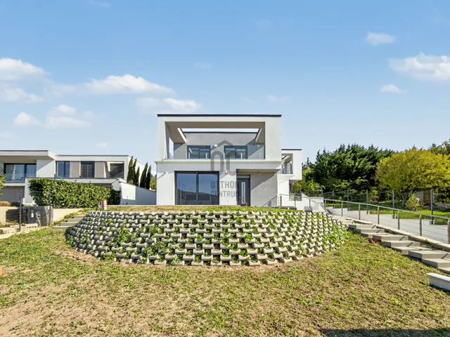 Eladó ház Budapest III. kerület, Aranyhegy 158 nm