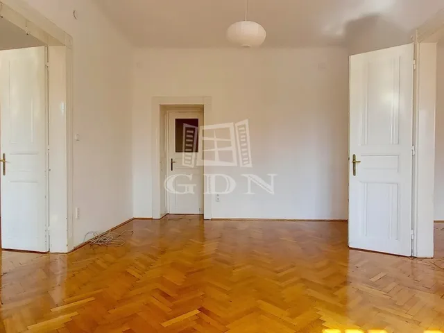 Eladó lakás Budapest IX. kerület, Középső Ferencváros, Nagyvárad tér 115 nm
