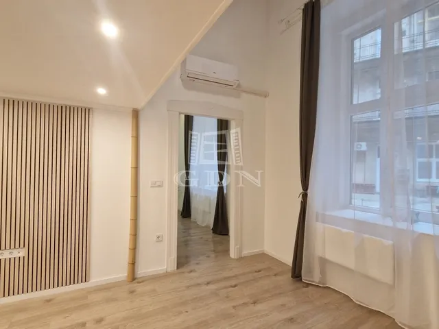 Eladó lakás Budapest VIII. kerület, Corvin negyed, Baross utca 64 nm