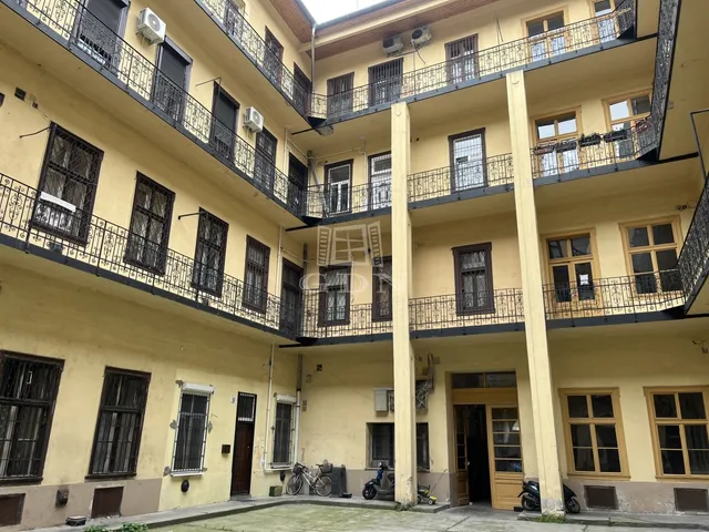 Eladó lakás Budapest VIII. kerület, Magdolnanegyed, Baross utca 48 nm