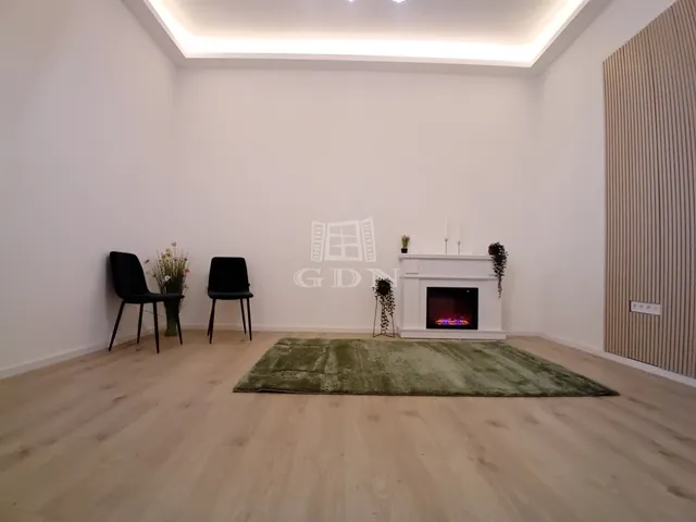 Eladó lakás Budapest VIII. kerület, Corvin negyed, Horváth Mihály tér 64 nm