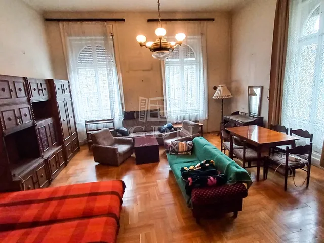 Eladó lakás Budapest VI. kerület 106 nm