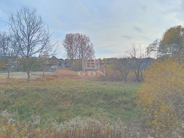 Eladó telek Pécel 1156 nm