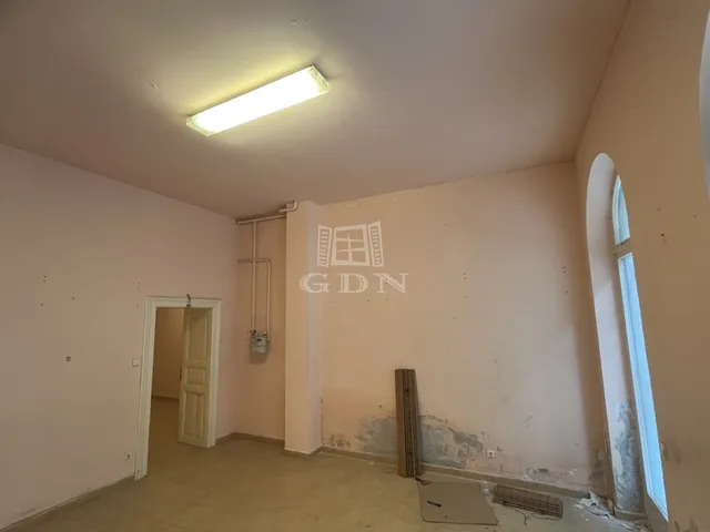 Kiadó kereskedelmi és ipari ingatlan Budapest IX. kerület, Rehabilitációs terület IX. ker. 36 nm