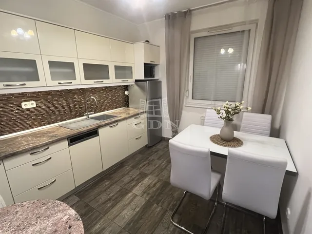 Eladó lakás Budapest IX. kerület, Rehabilitációs terület IX. ker. 74 nm