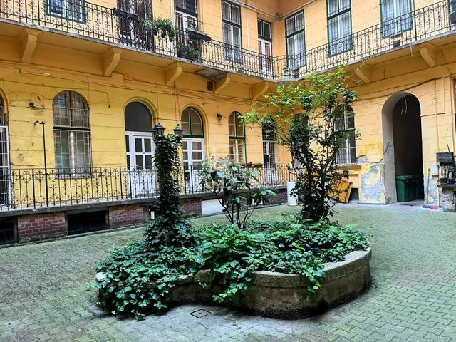 Eladó lakás Budapest VIII. kerület, Palotanegyed 96 nm