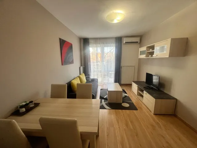 Eladó lakás Budapest VIII. kerület, Corvin negyed 81 nm