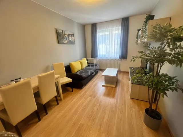 Eladó lakás Budapest VIII. kerület, Corvin negyed 81 nm