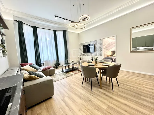 Eladó lakás Budapest VII. kerület, Belső-Erzsébetváros, Erzsébet krt 88 nm