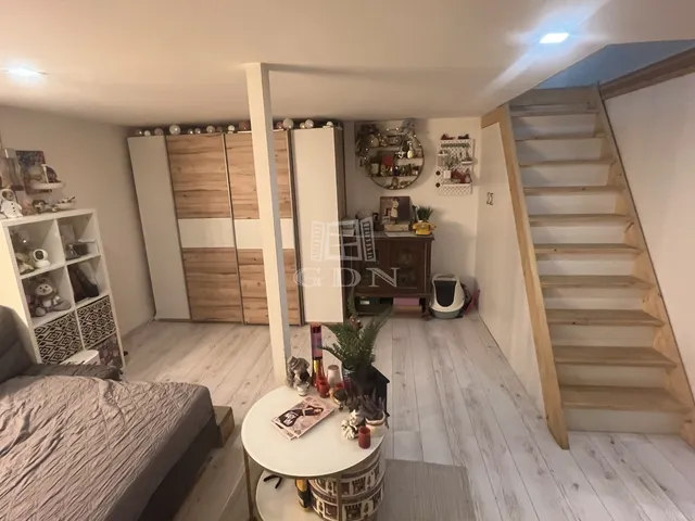 Eladó lakás Budapest VIII. kerület, Népszínháznegyed, Rákóczi út 30 nm