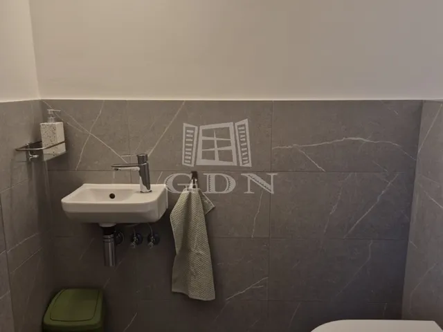 Eladó lakás Budapest XI. kerület, Sasad-Sashegy XI. ker. 64 nm