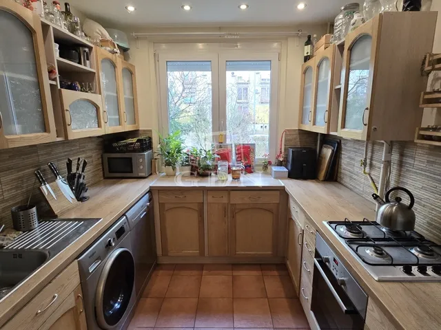 Eladó lakás Budapest III. kerület 73 nm