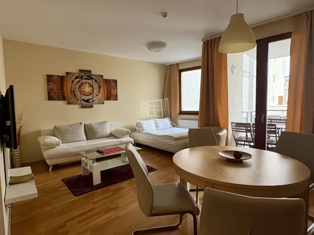 Eladó lakás Budapest VI. kerület 55 nm