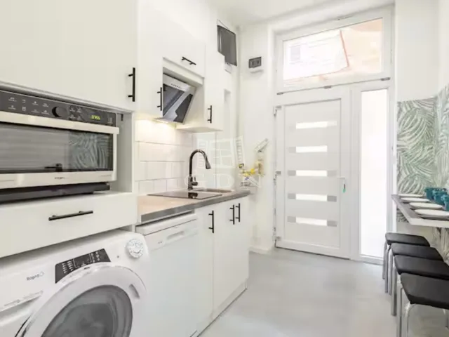 Eladó lakás Budapest VIII. kerület, Corvin negyed 100 nm