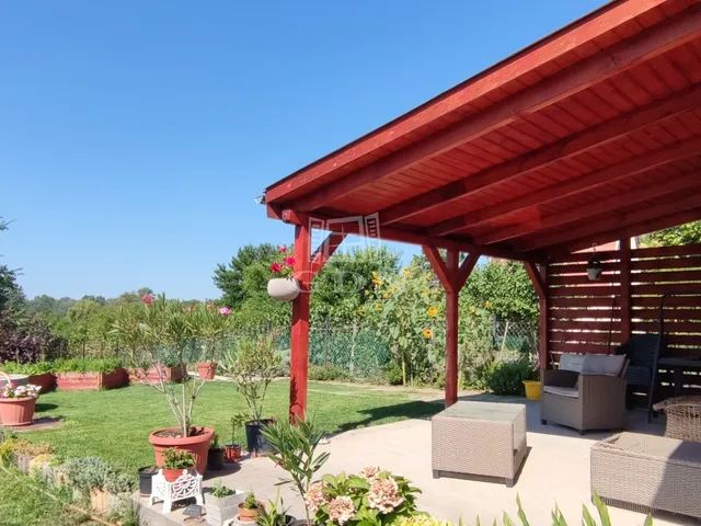 Eladó ház Erdőkertes 95 nm