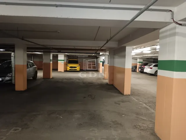 Eladó garázs Budapest VIII. kerület 12 nm