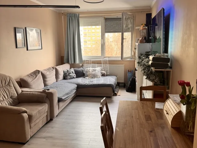 Eladó lakás Budapest III. kerület 66 nm