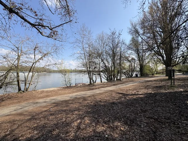 Eladó telek Budapest III. kerület 1746 nm