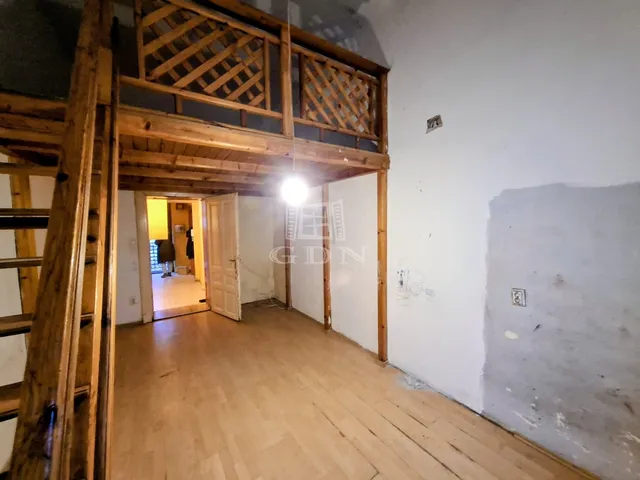 Eladó lakás Budapest VIII. kerület, Baross utca 33 nm