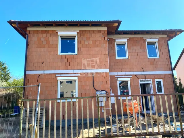 Eladó ház Budapest XVII. kerület, Rákoscsaba-Újtelep 100 nm