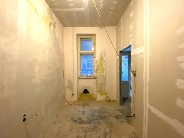 Eladó lakás Budapest VI. kerület 29 nm