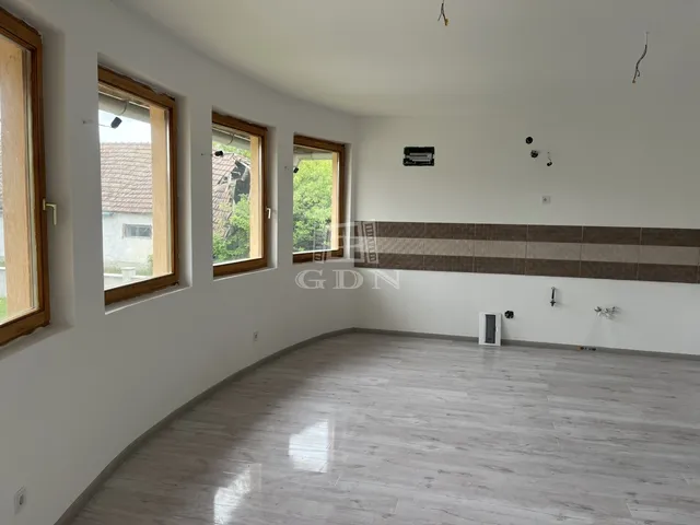 Eladó ház Hernád 150 nm