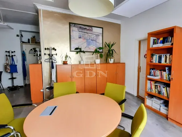 Eladó lakás Budapest VIII. kerület, Józsefváros 87 nm