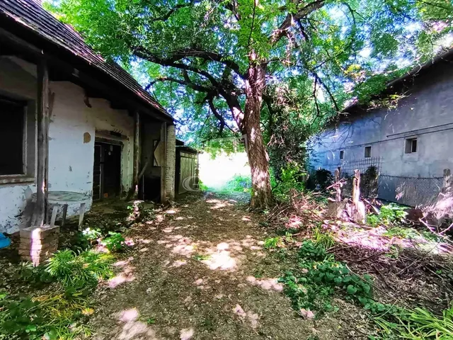 Eladó telek Ecser 1512 nm