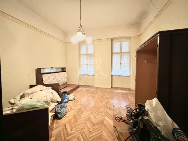 Eladó lakás Budapest VI. kerület 57 nm