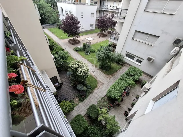 Eladó lakás Budapest VI. kerület 43 nm