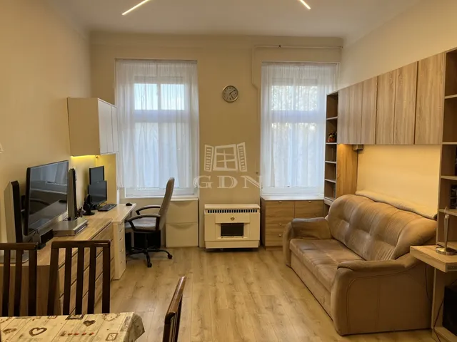 Eladó lakás Budapest VIII. kerület 62 nm