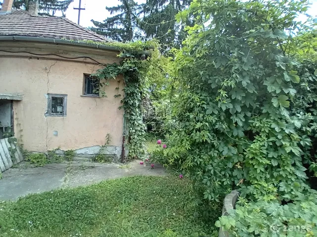 Eladó telek Gödöllő, Haraszt 1600 nm
