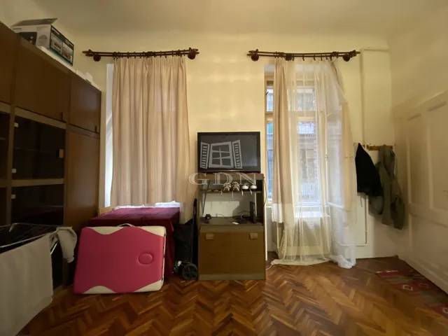 Eladó lakás Budapest VIII. kerület, Baross utca 26 nm