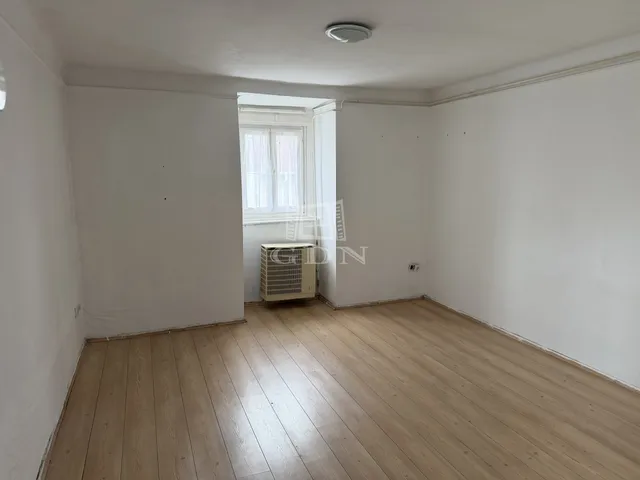 Eladó lakás Budapest XV. kerület 27 nm