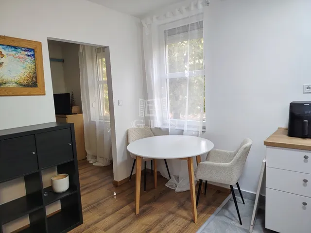 Eladó lakás Budapest XIX. kerület, Kertváros 30 nm
