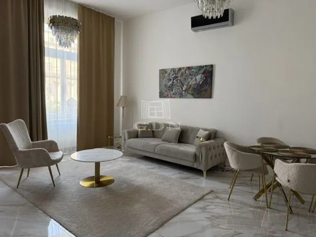 Kiadó lakás Budapest VI. kerület, Diplomatanegyed 86 nm