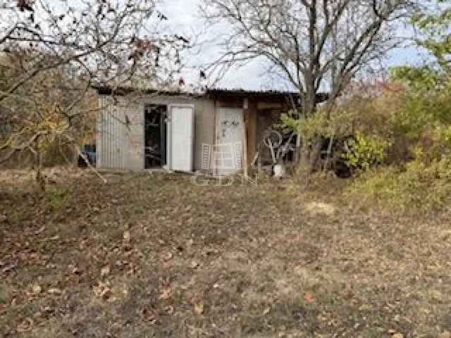 Eladó üdülő és hétvégi ház Vál 30 nm