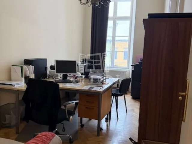 Kiadó lakás Budapest I. kerület 79 nm