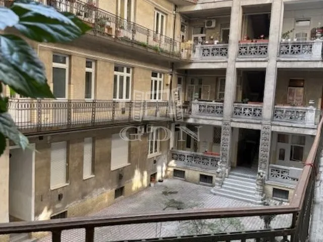Eladó lakás Budapest XI. kerület, Szentimreváros 74 nm