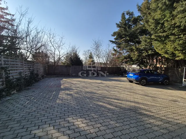 Eladó ház Budapest XVI. kerület 750 nm