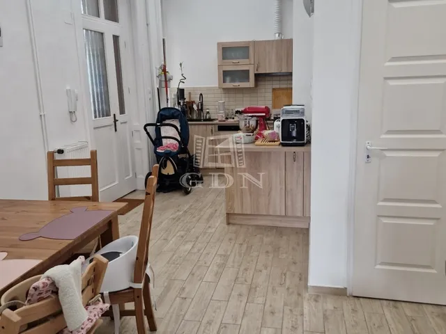 Eladó lakás Budapest IX. kerület 74 nm