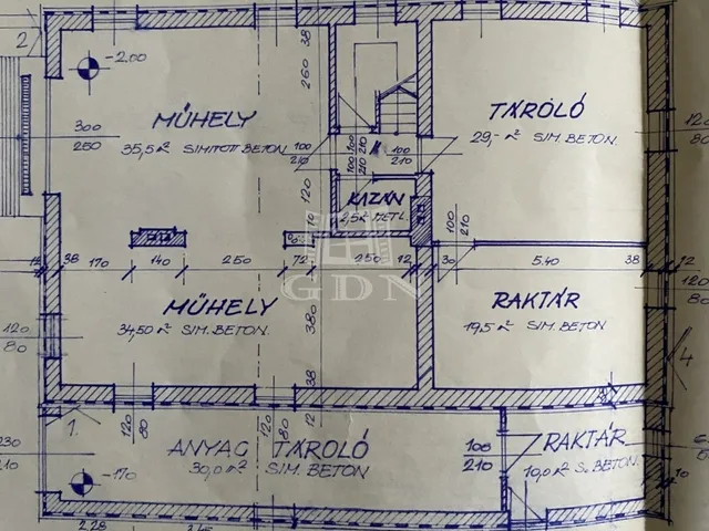 Eladó kereskedelmi és ipari ingatlan Szada 210 nm
