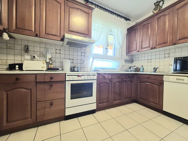 Eladó ház Budapest IV. kerület 210 nm