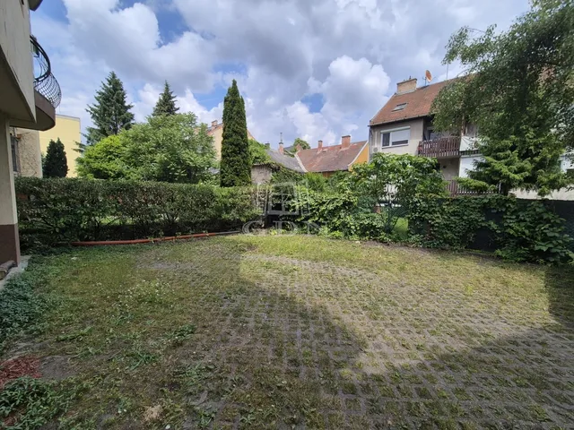 Eladó lakás Budapest X. kerület 92 nm